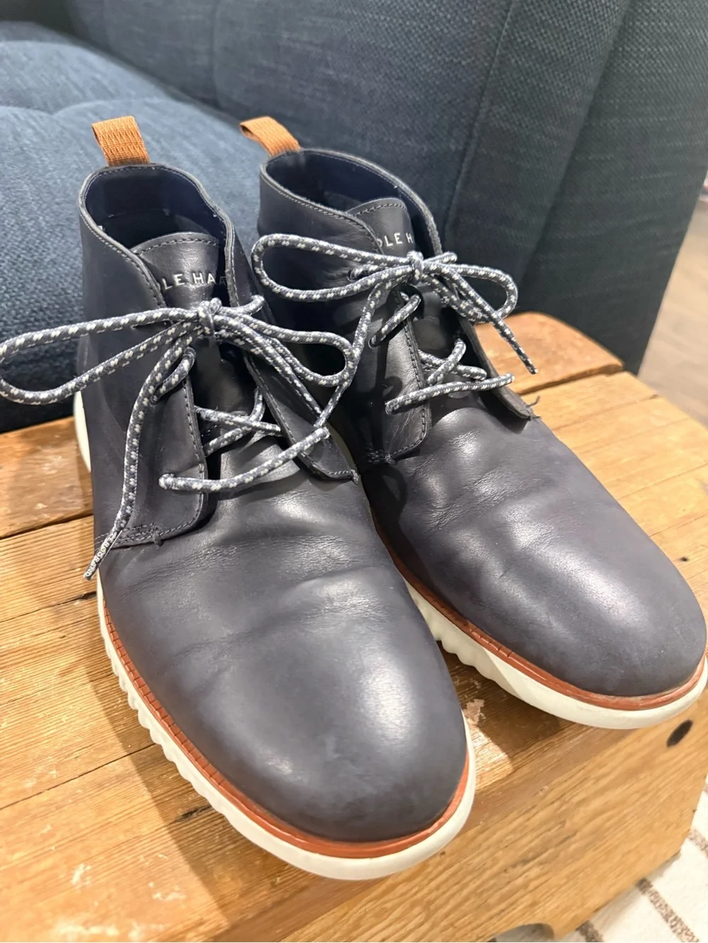 Cole Haan Men’s Navy Leather Chukka Boots with White Sole Size 8.5